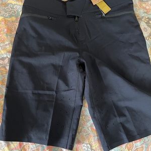 Specialized trail shorts  youth L biking  cycling NWT $65
